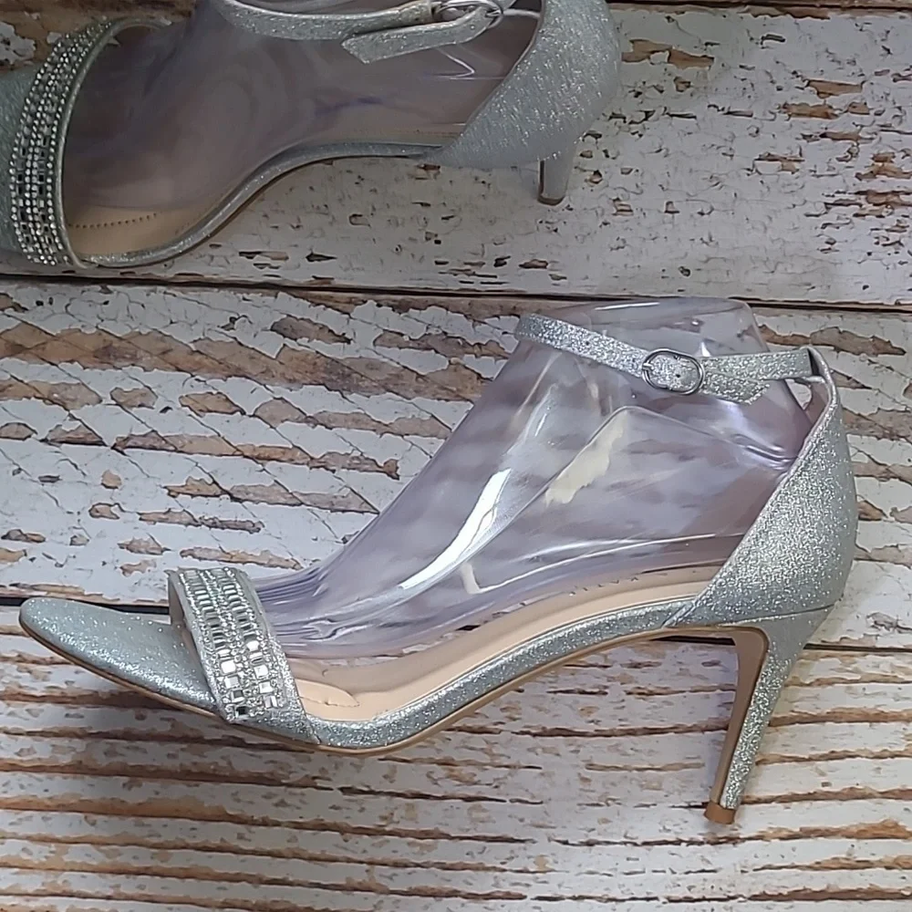Kelly & Katie silver Kirstie sz 10 formal special event shoes SH385